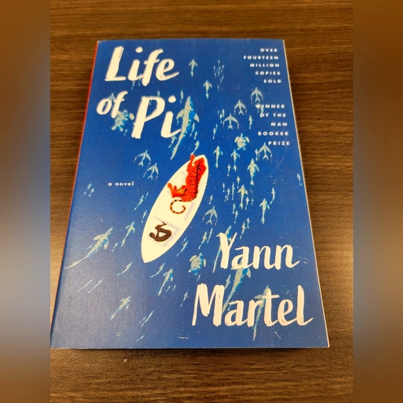 Life of Pi by Yann Martel. Paperback New - Picture 1 of 4